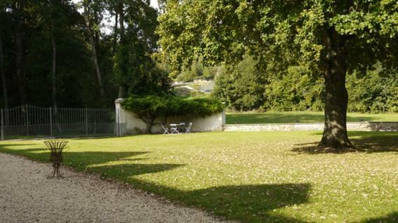 Gite Du Domaine Du Ru Aulnoy Exterior foto